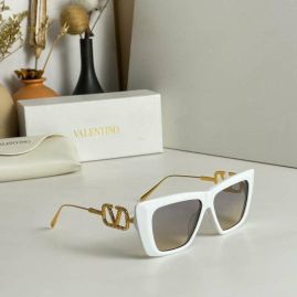 Picture of Valentino Sunglasses _SKUfw54044565fw